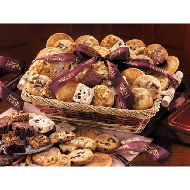 Custom Gourmet Cookie Basket